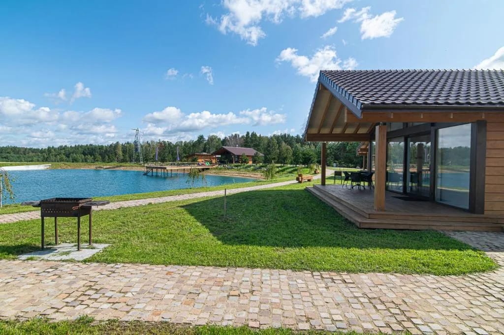 Guest houses by the second forest pond – Royal Horse Resort